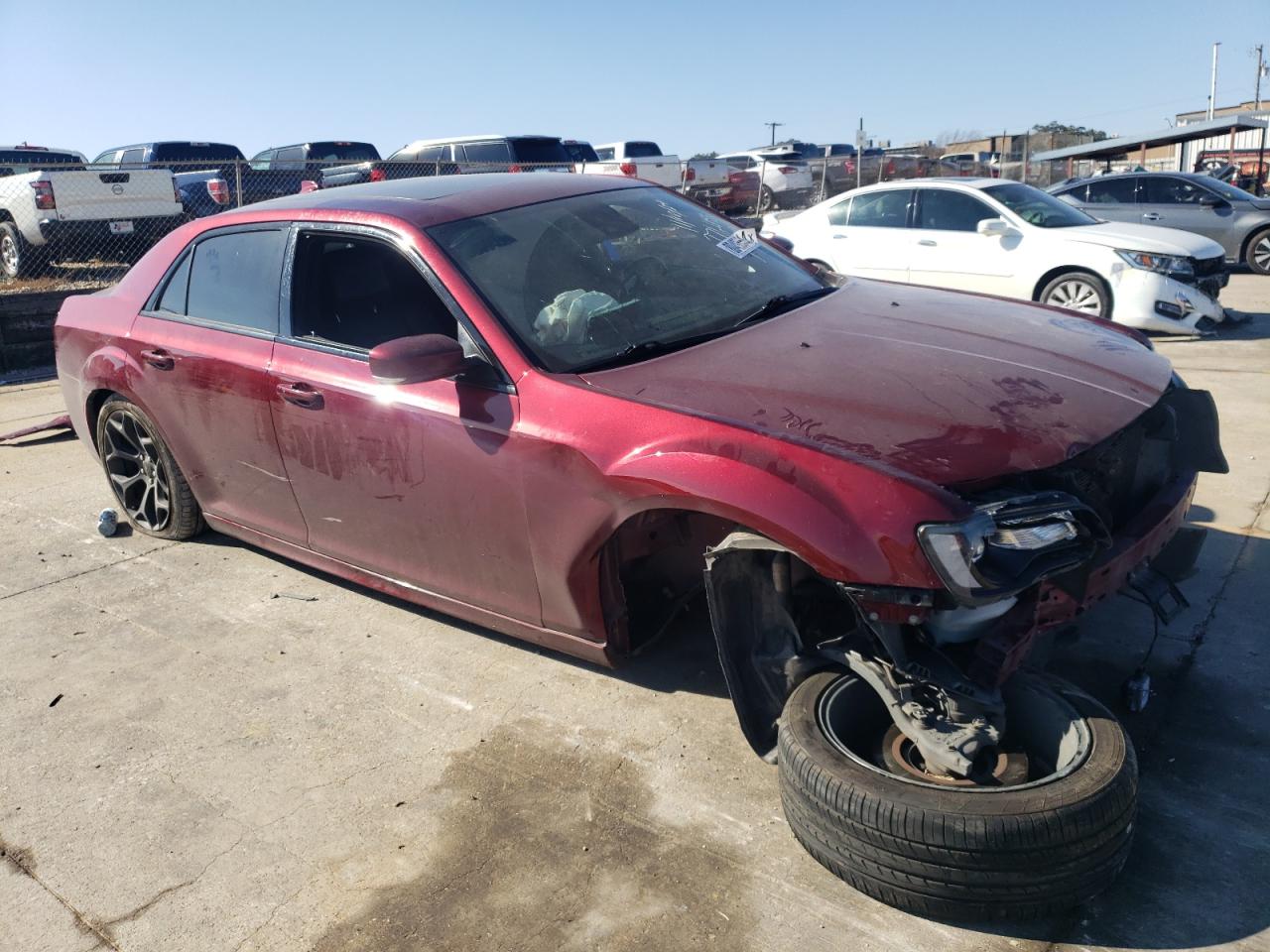 VIN 2C3CCABG3JH254839 2018 CHRYSLER 300 no.4