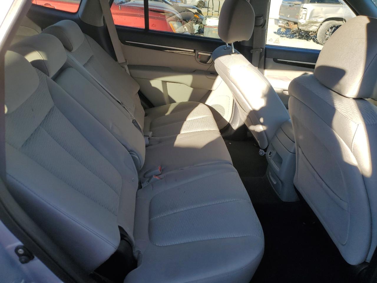 2009 Hyundai Santa Fe - Image 11