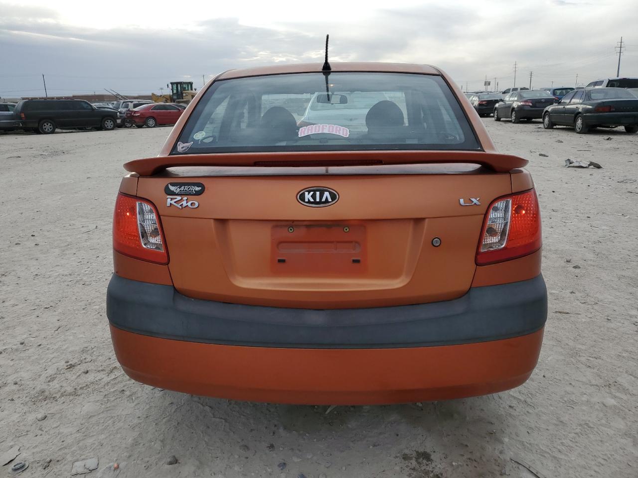 2008 Kia Rio Base VIN: KNADE123686355048 Lot: 82623384