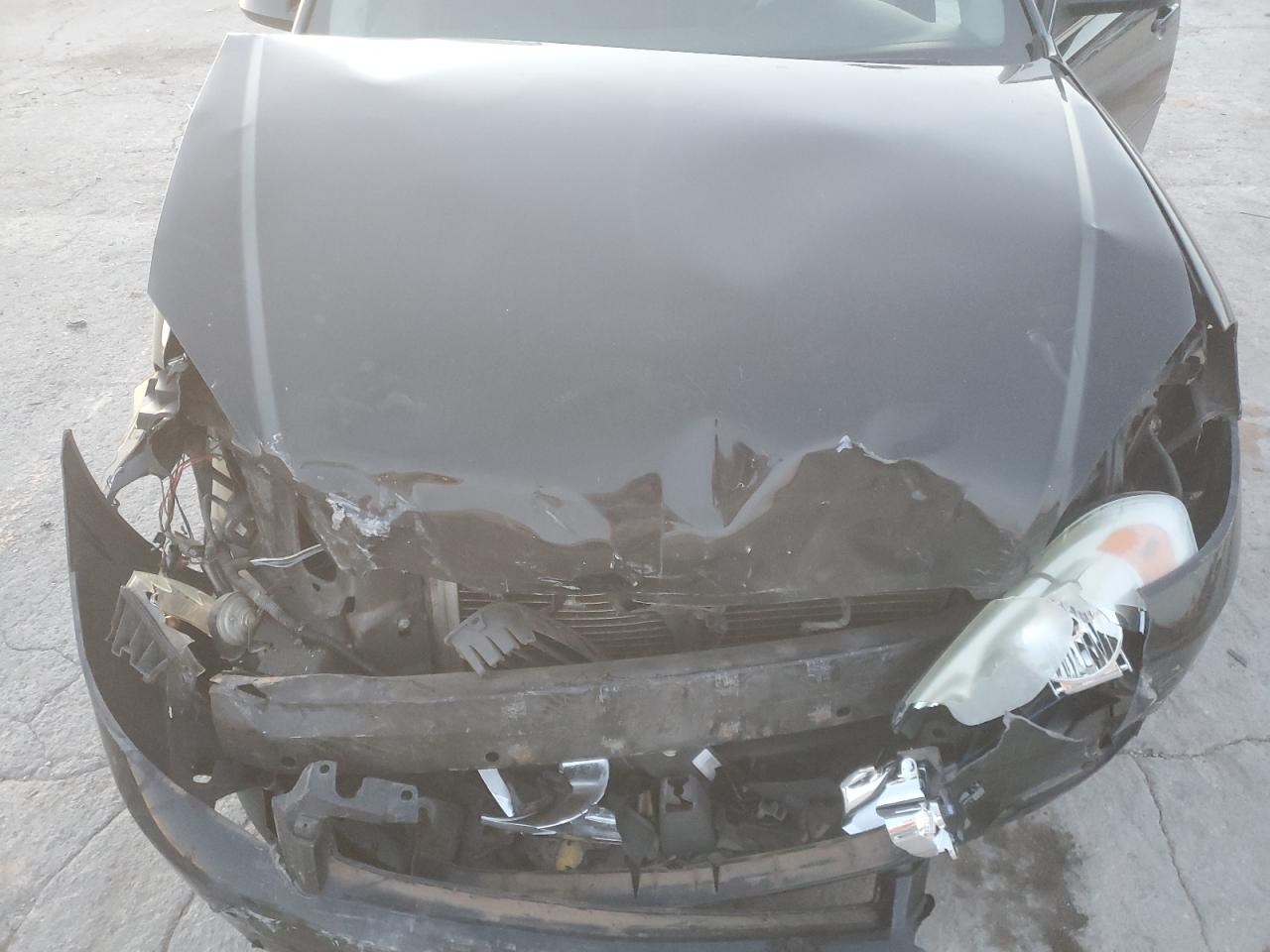 2011 Chevrolet Impala - Image 12