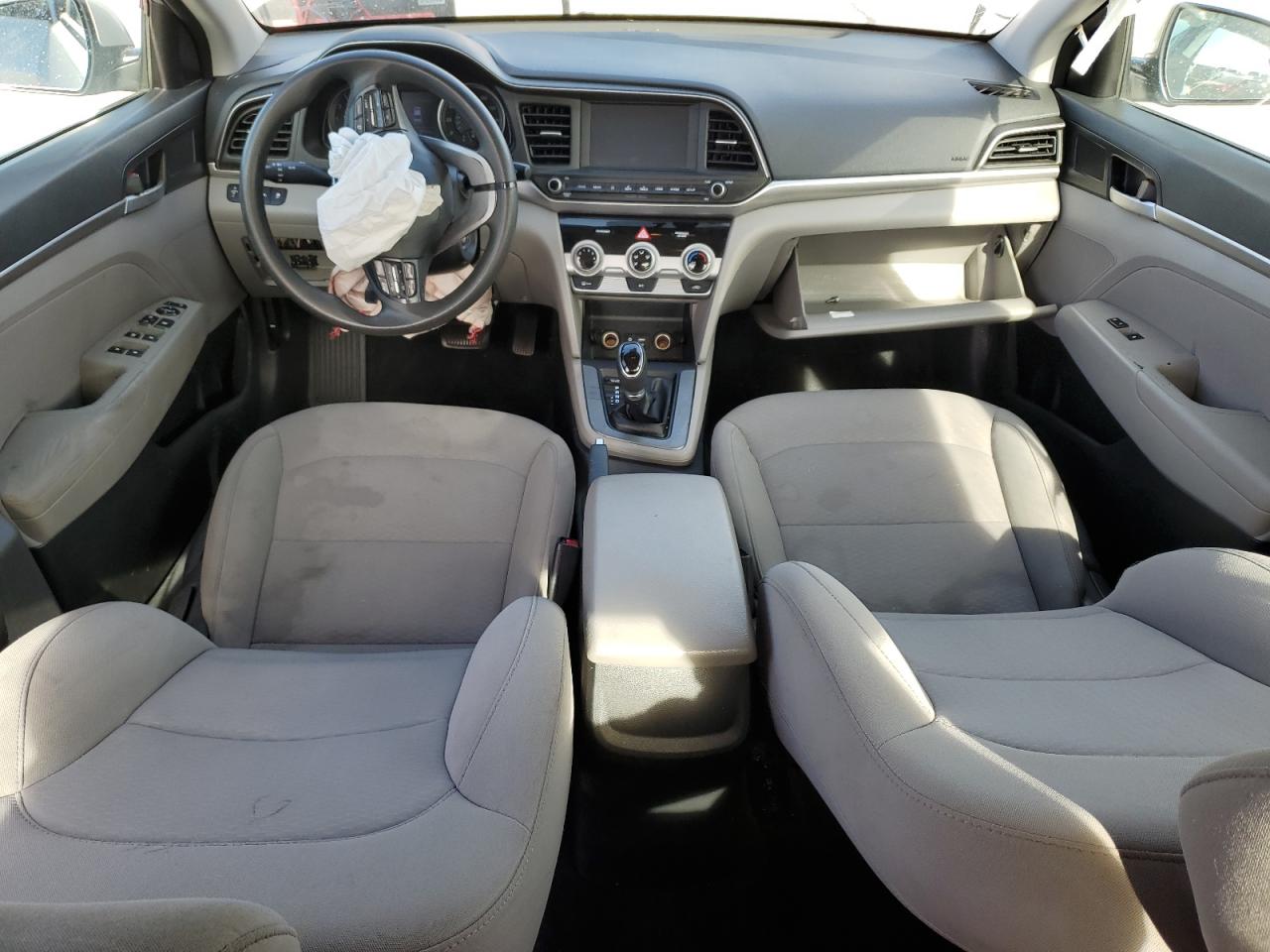 2019 Hyundai Elantra - Image 8