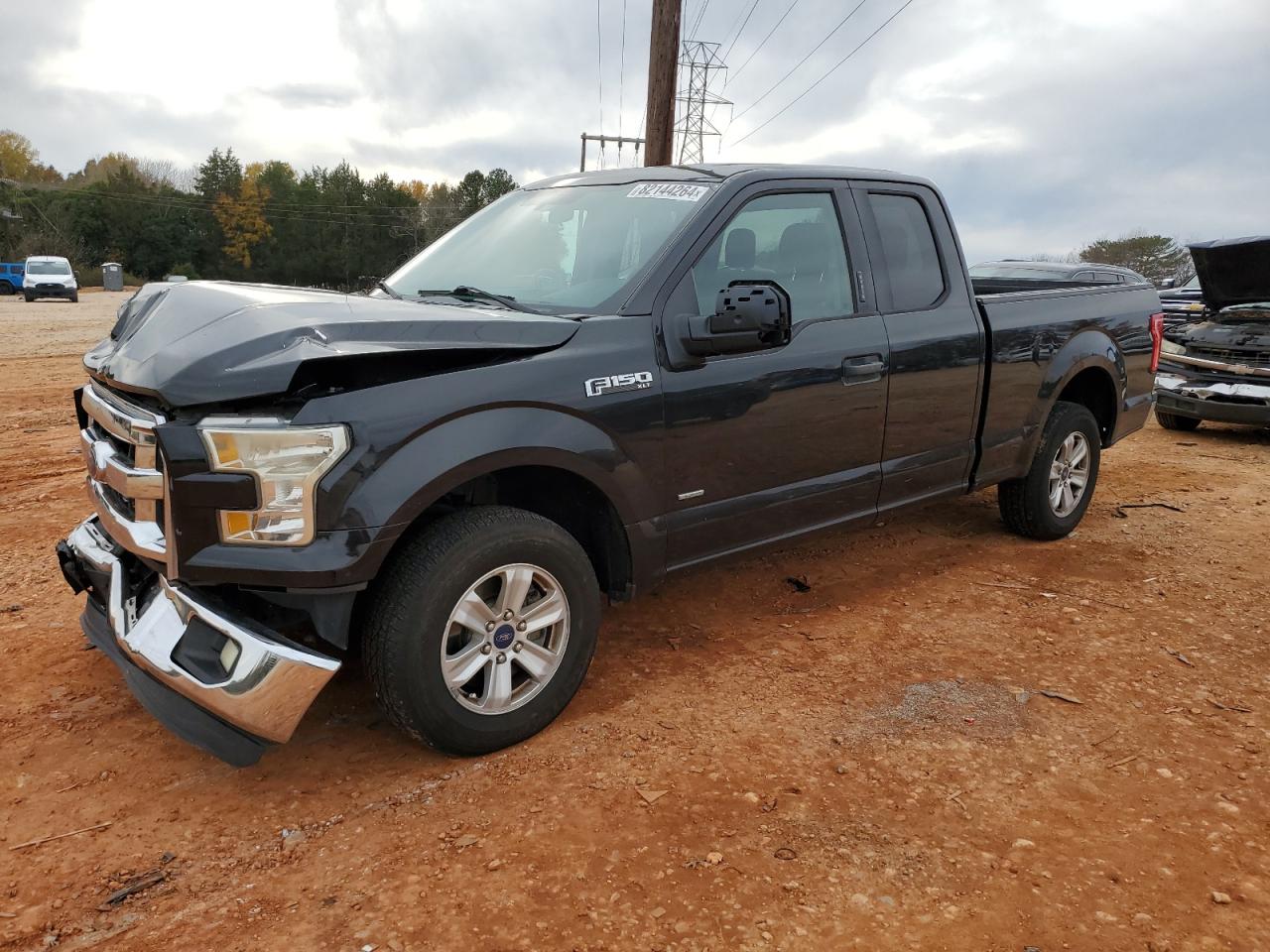 VIN 1FTEX1CP2FKD17601 2015 FORD F-150 no.1