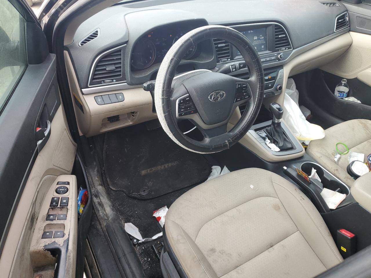 2017 Hyundai Elantra - Image 8