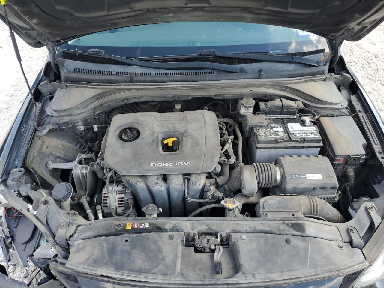 2018 Hyundai Elantra - Image 11