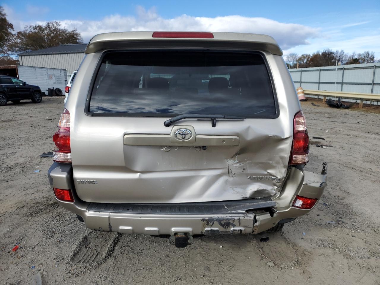 2004 Toyota 4Runner - Image 6