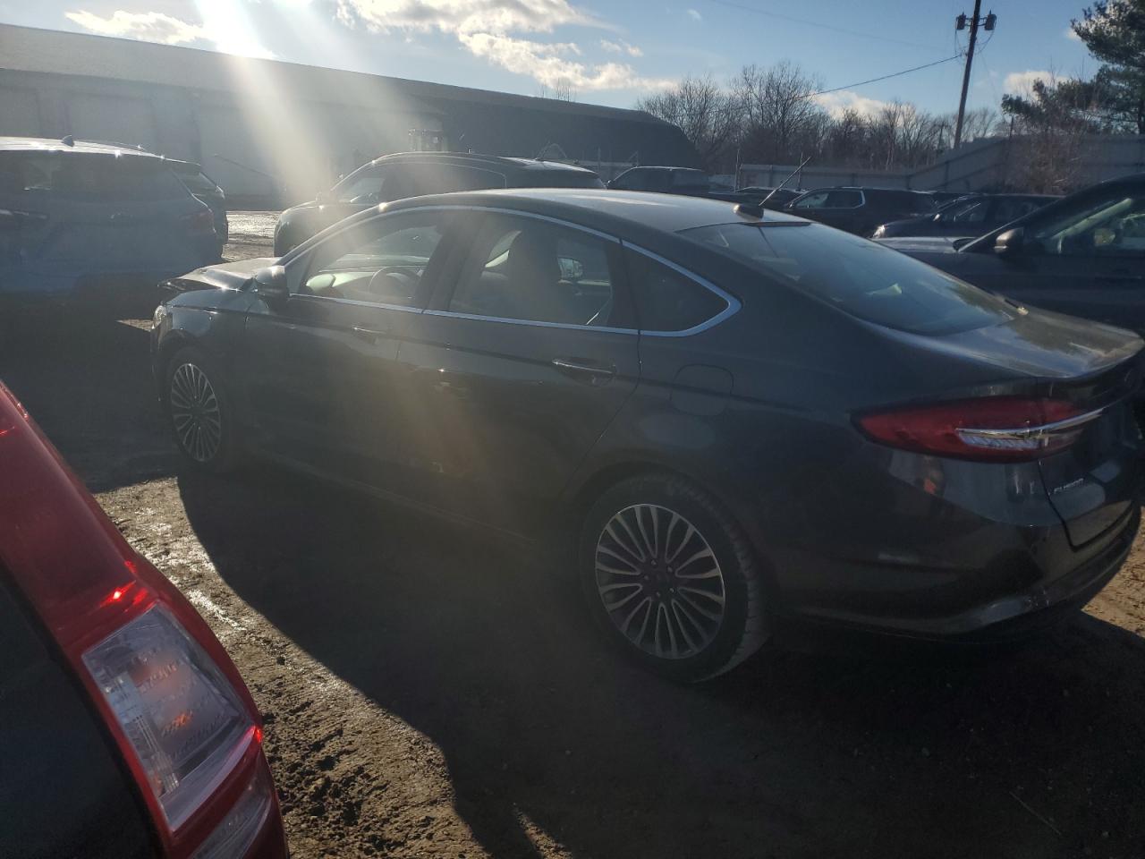 VIN 3FA6P0HD8JR190893 2018 FORD FUSION no.2