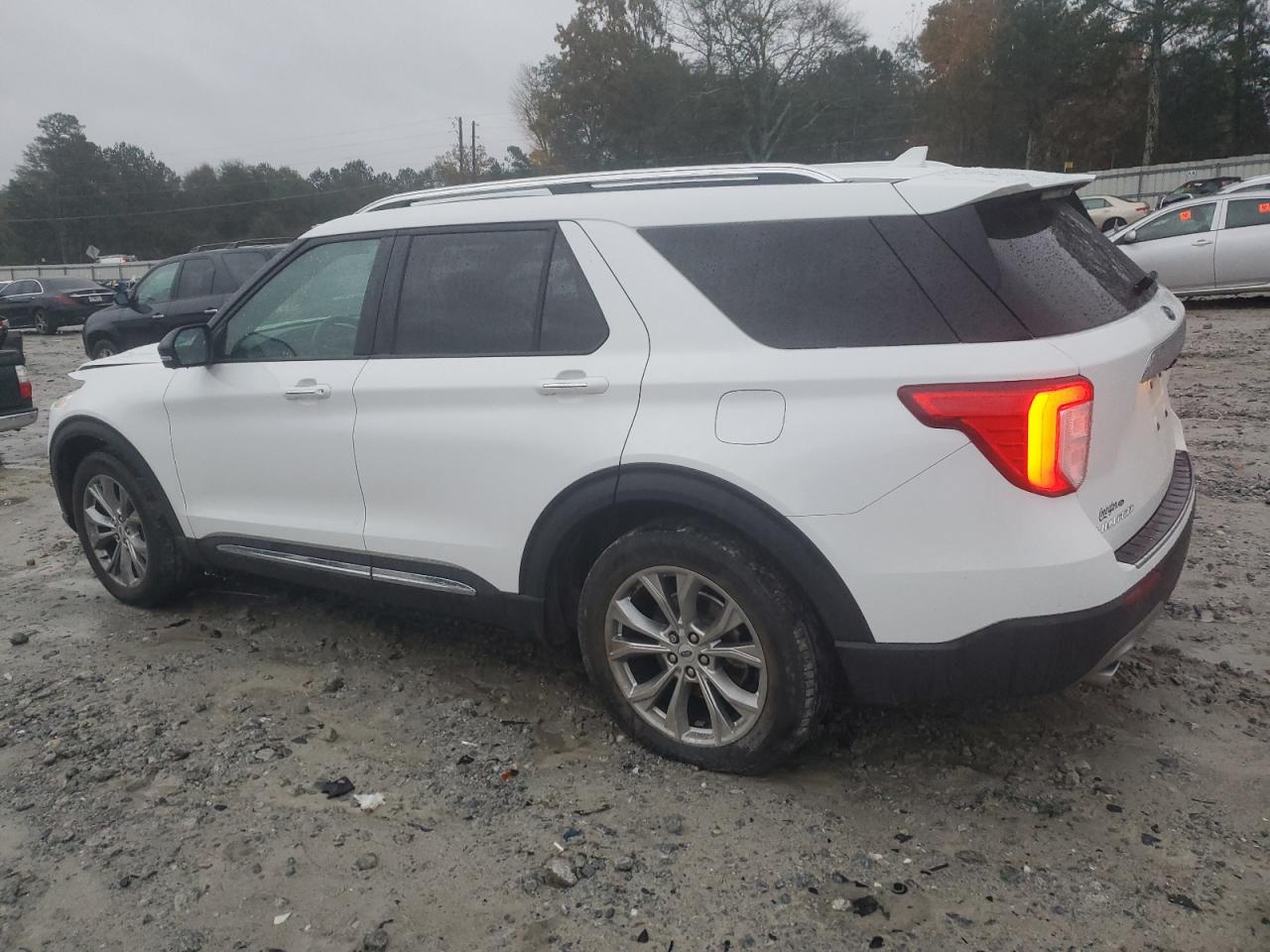 2020 Ford Explorer - Image 2