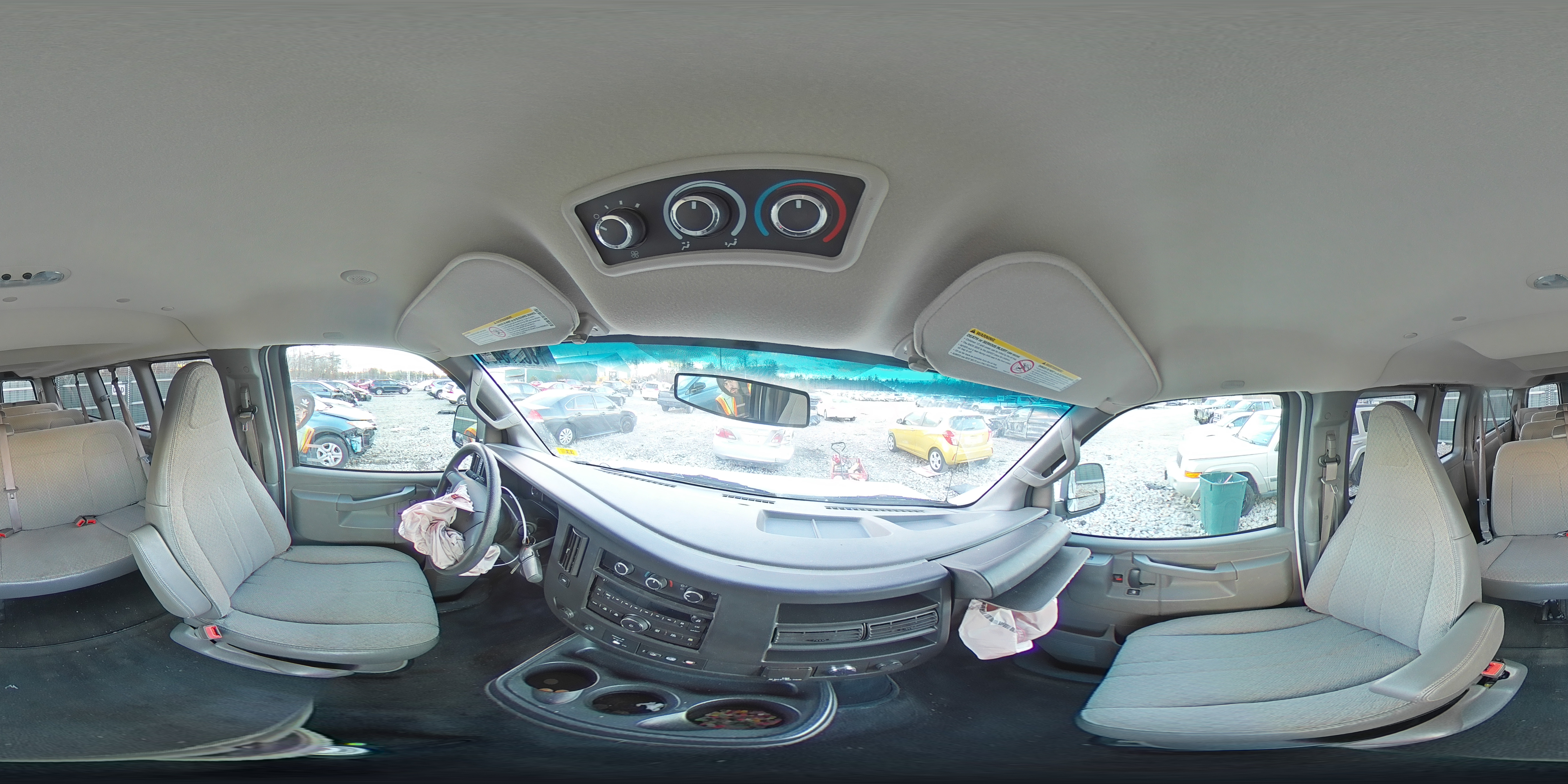 2017 Chevrolet Express - Image 13