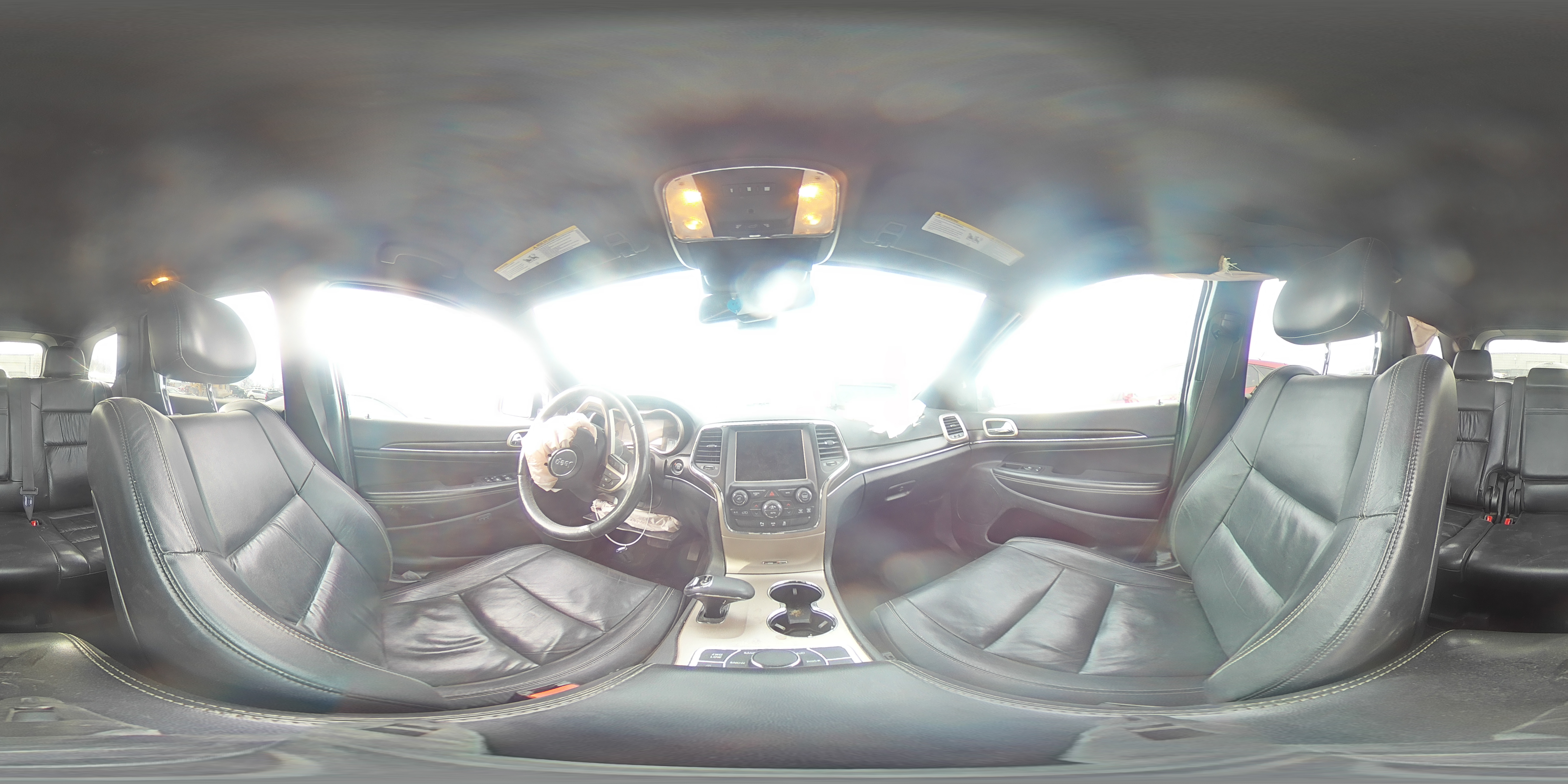 2014 Jeep Grand Cherokee - Image 16