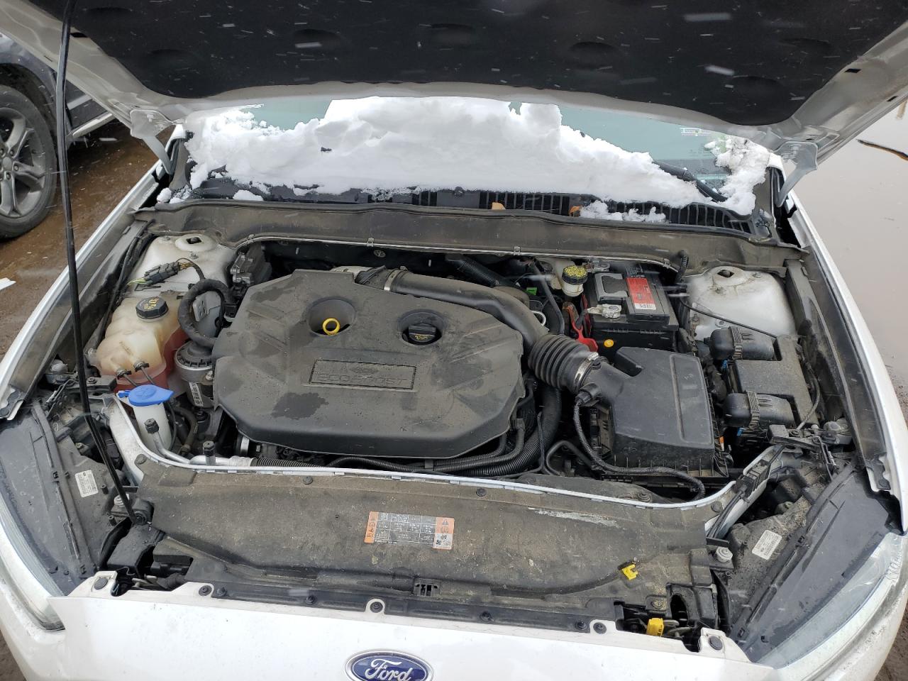 2016 Ford Fusion - Image 12