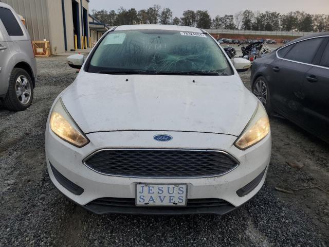  FORD FOCUS 2015 Белы