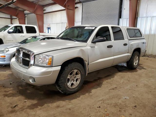 2007 Dodge Dakota Quad Slt продається в Lansing, MI - Side