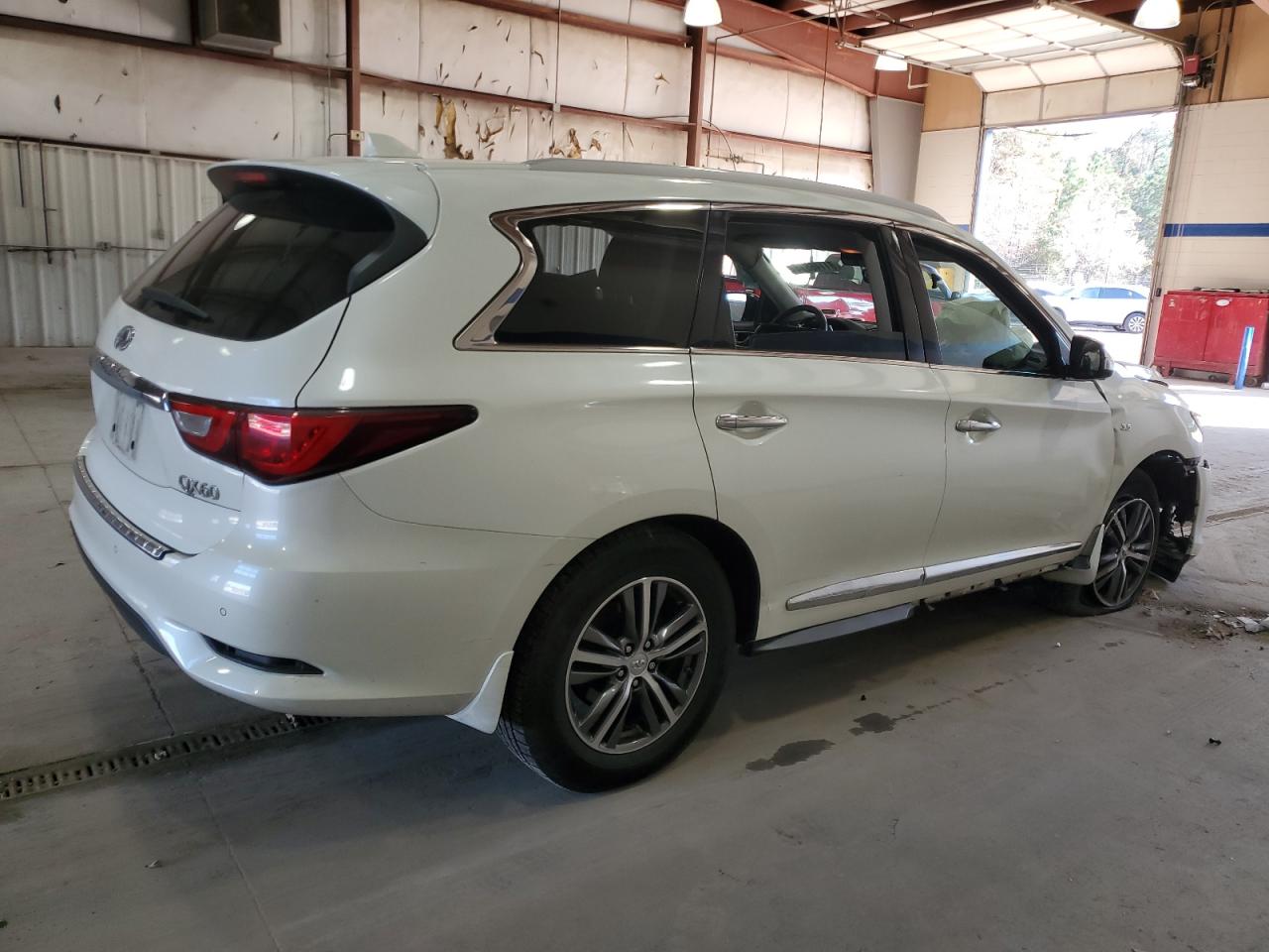 2017 Infiniti QX60 - Image 3