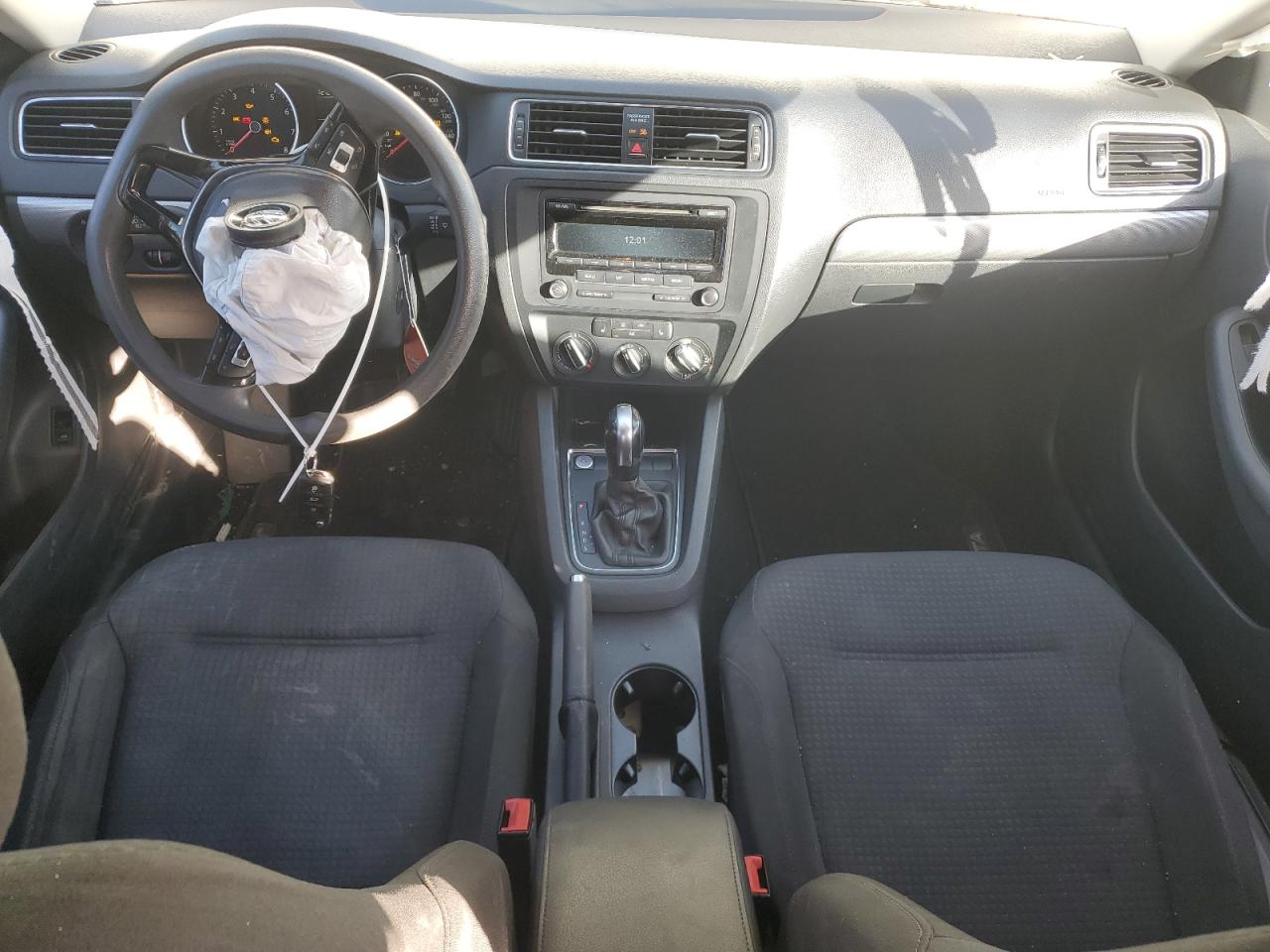 2015 Volkswagen Jetta - Image 8