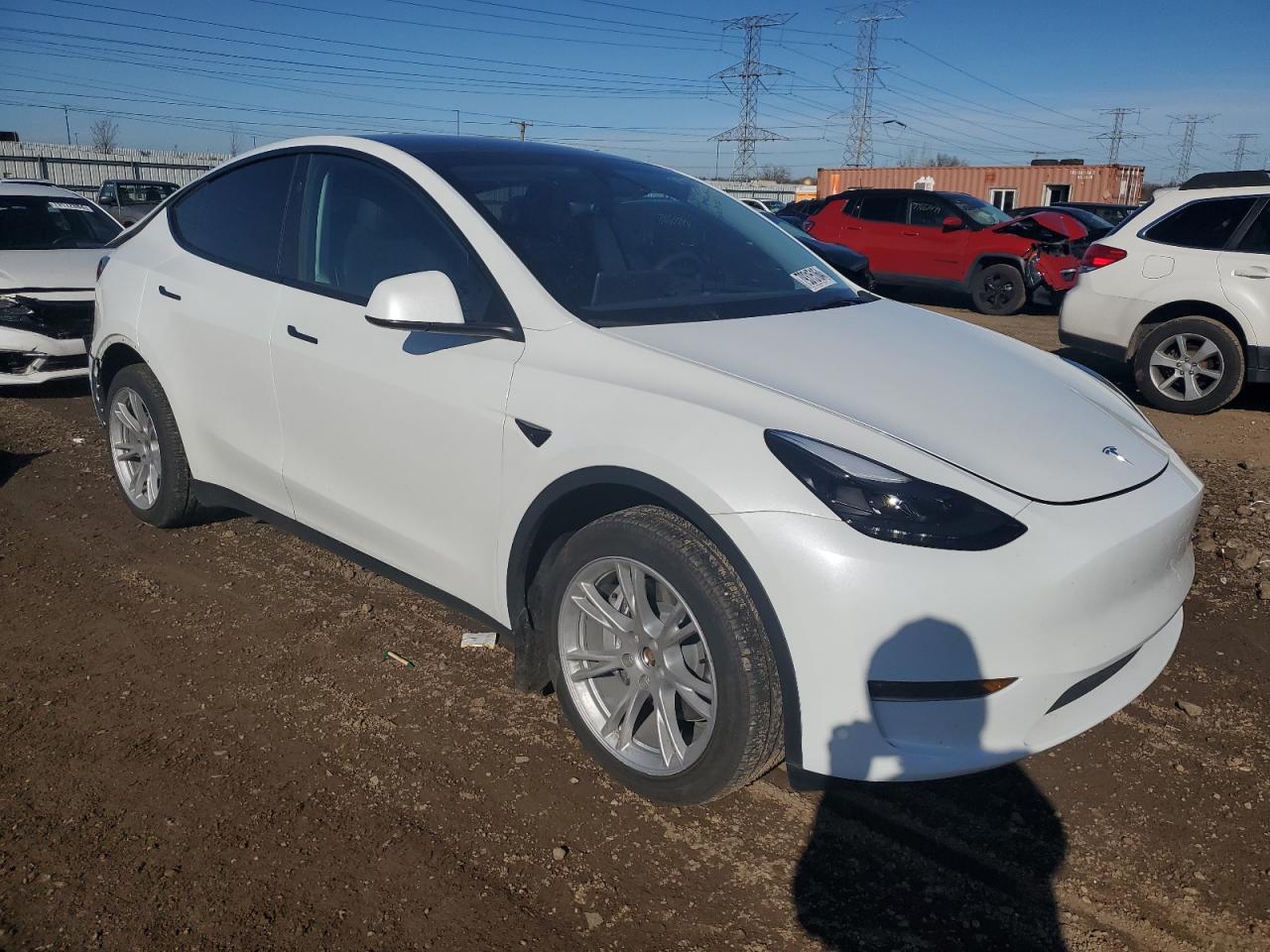 VIN 7SAYGDEEXPA180237 2023 TESLA MODEL Y no.4