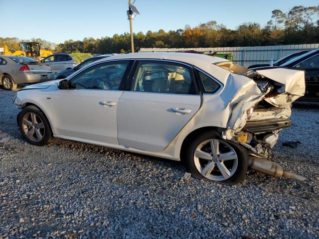  VOLKSWAGEN PASSAT 2015 White