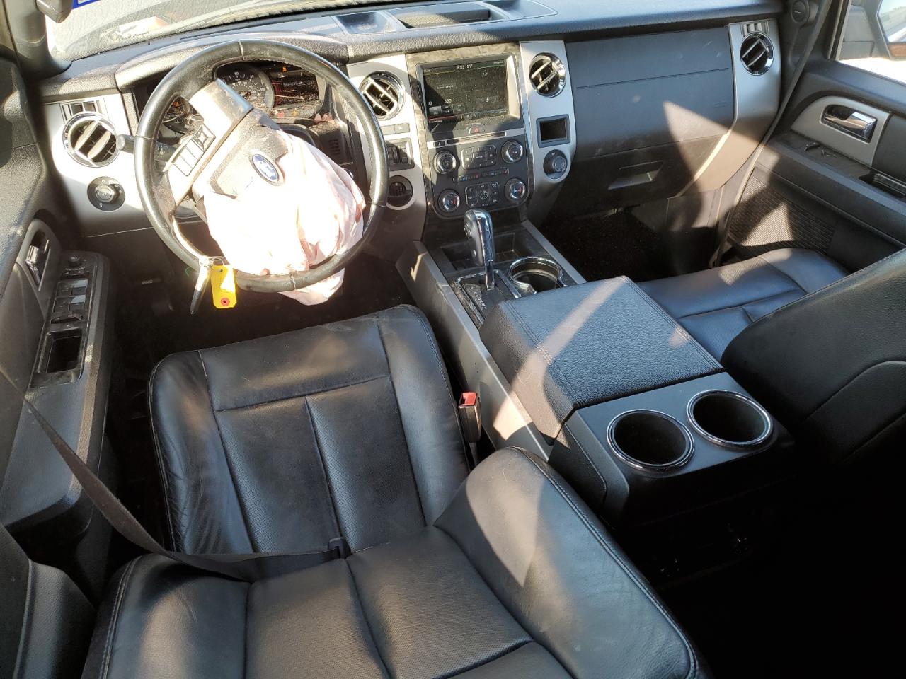 2015 Ford Expedition - Image 8