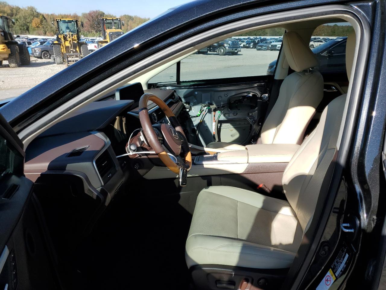 2020 Lexus RX - Image 7