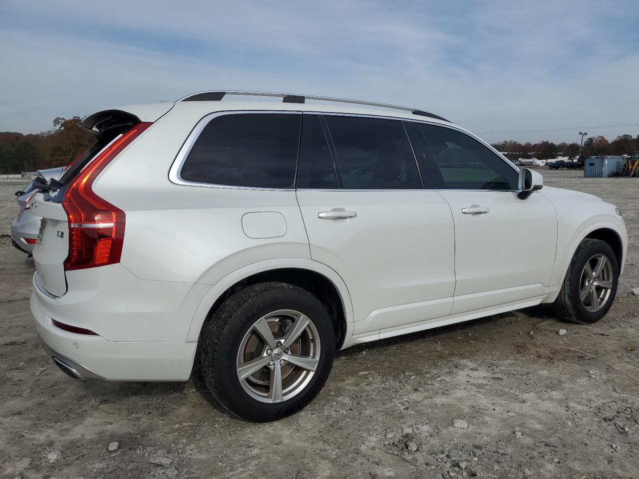 2016 Volvo XC90 - Image 3
