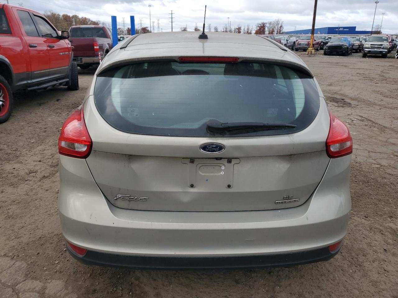 2015 Ford Focus Se VIN: 1FADP3K25FL230045 Lot: 79022324