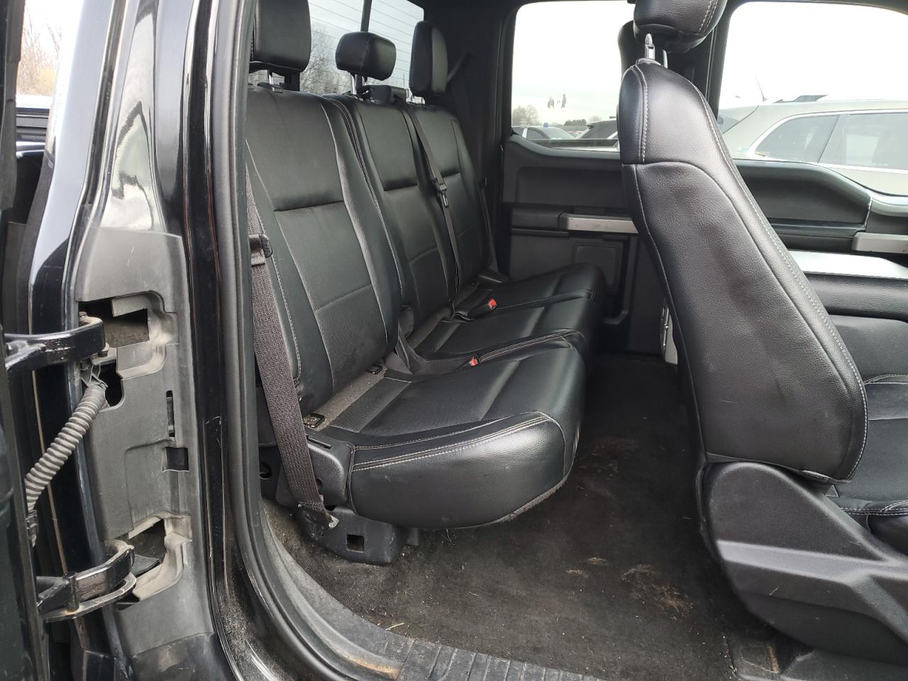 2015 Ford F-150 - Image 10
