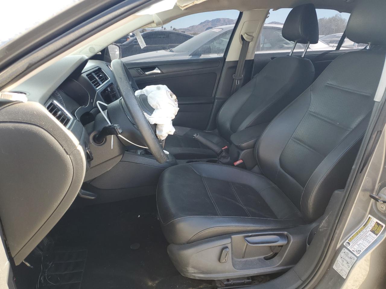 2014 Volkswagen Jetta - Image 7