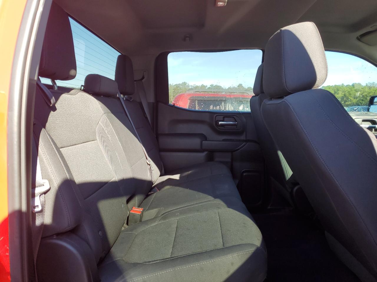 2019 Chevrolet Silverado - Image 10