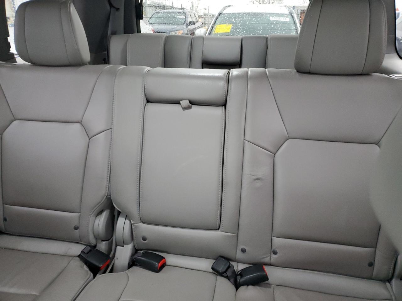 2014 Honda Pilot - Image 10