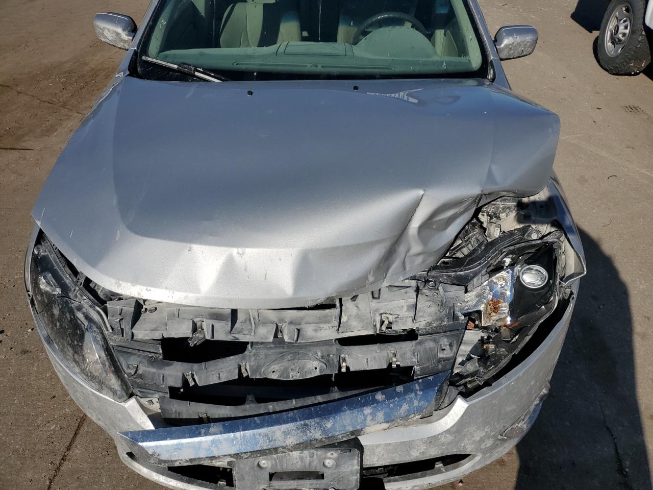 2010 Ford Fusion - Image 11