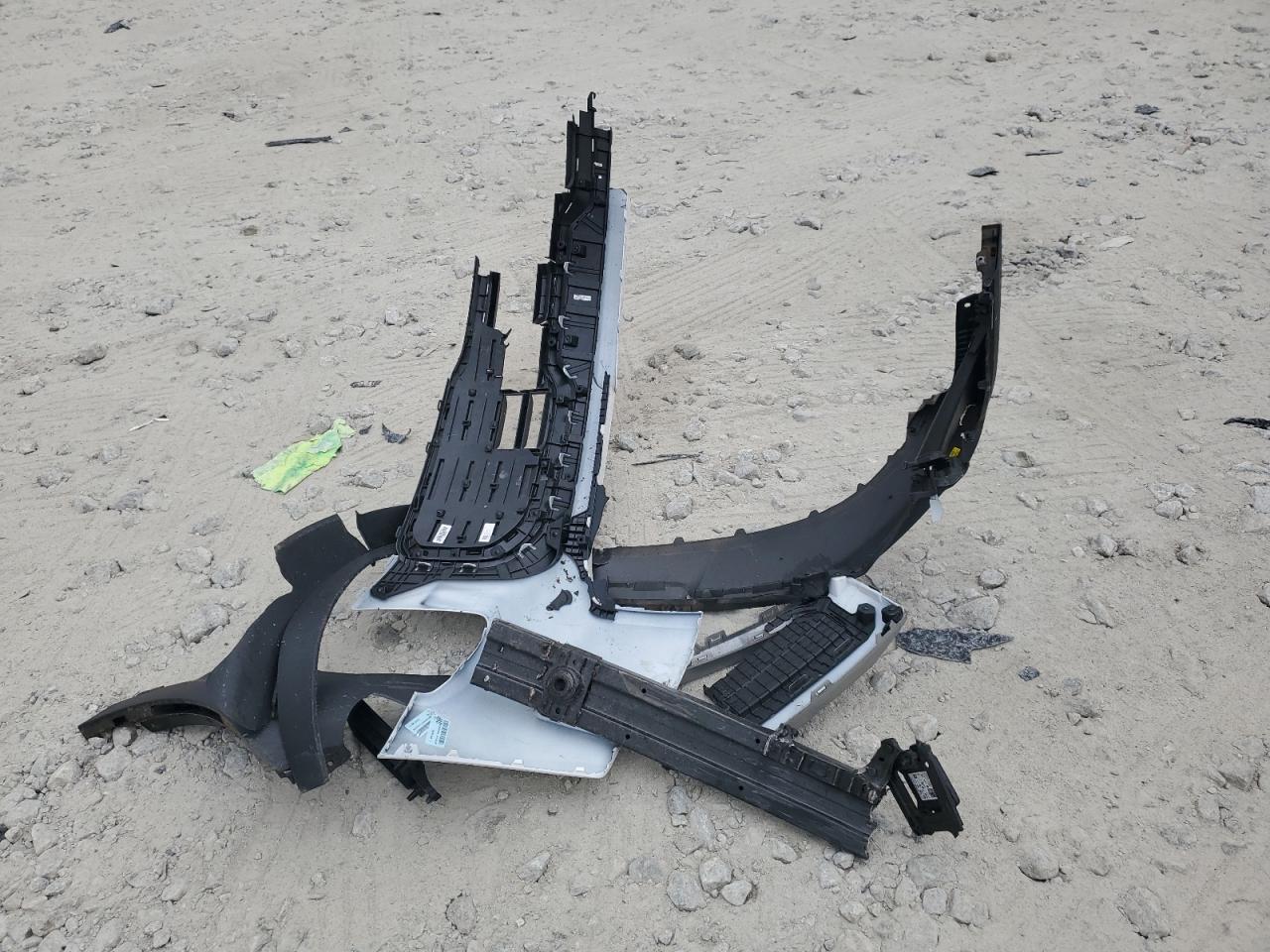 2004 Toyota 4Runner - Image 13