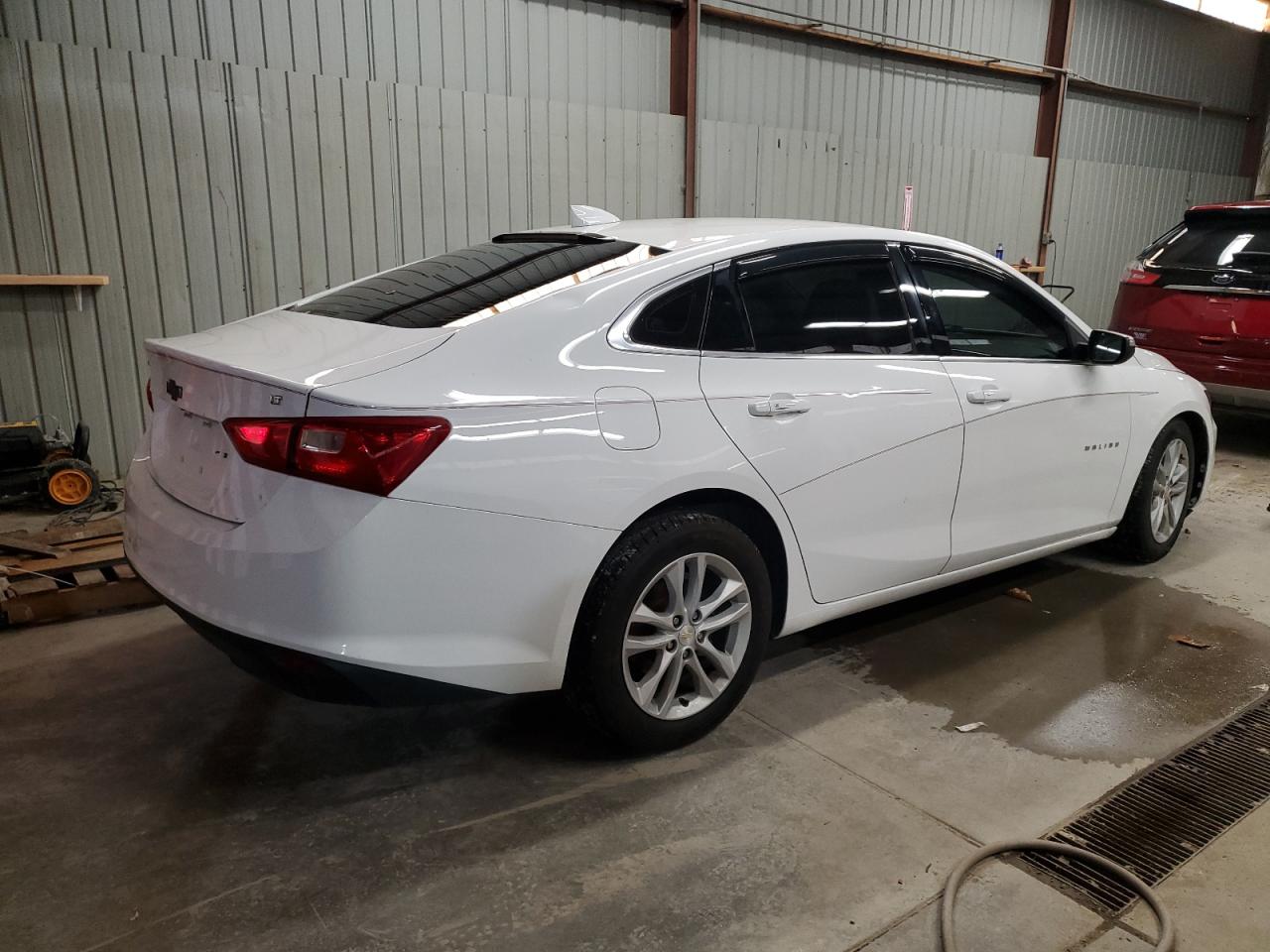 2016 Chevrolet Malibu - Image 3