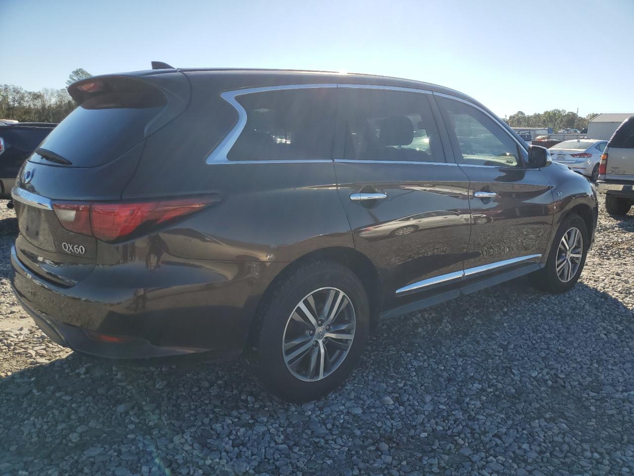 2020 Infiniti QX60 - Image 3