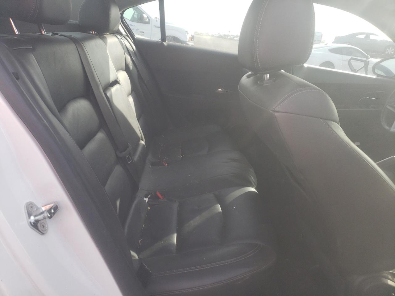 2016 Chevrolet Cruze - Image 10