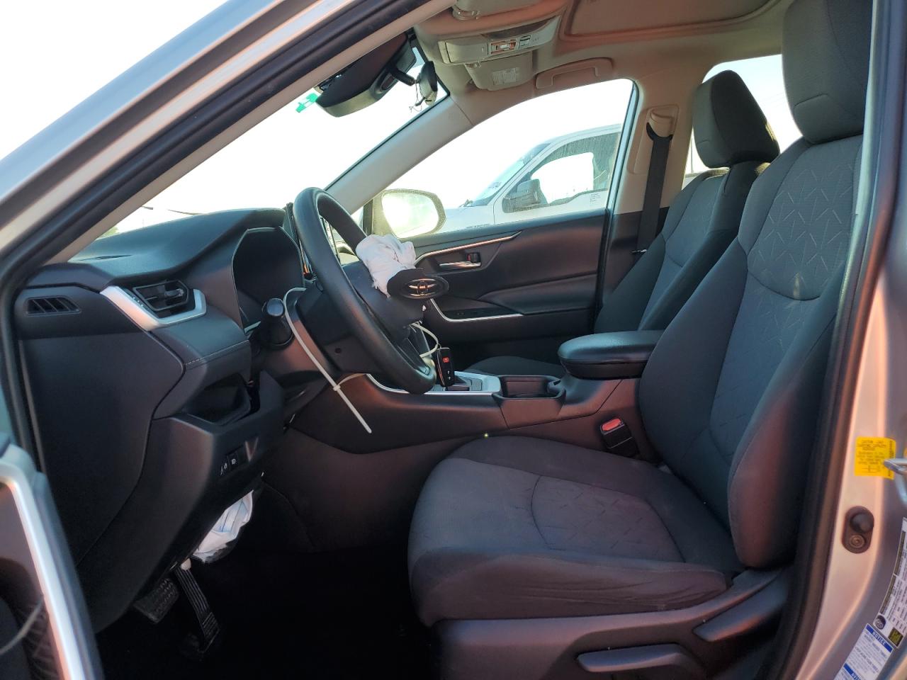 2019 Toyota RAV 4 - Image 7