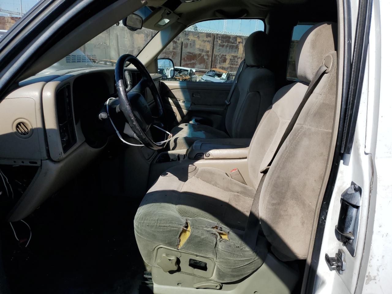 2001 Chevrolet Silverado - Image 7