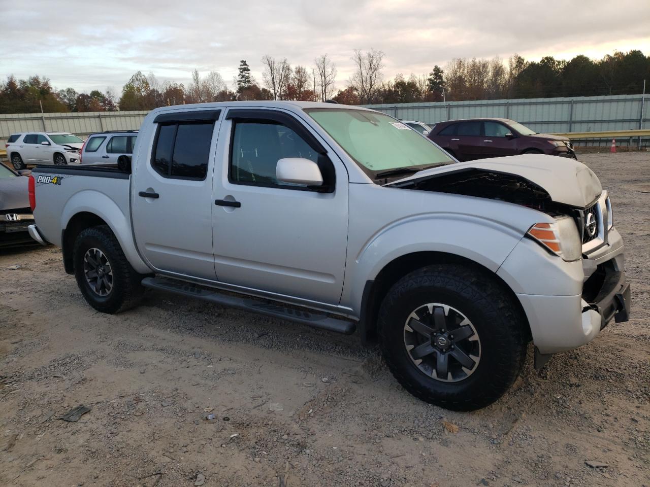 2019 Nissan Navara (Frontier) - Image 4