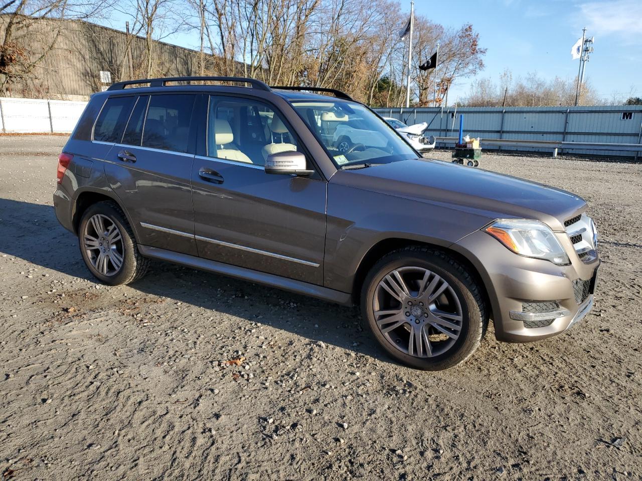 VIN WDCGG8JB1EG191364 2014 MERCEDES-BENZ GLK-CLASS no.4