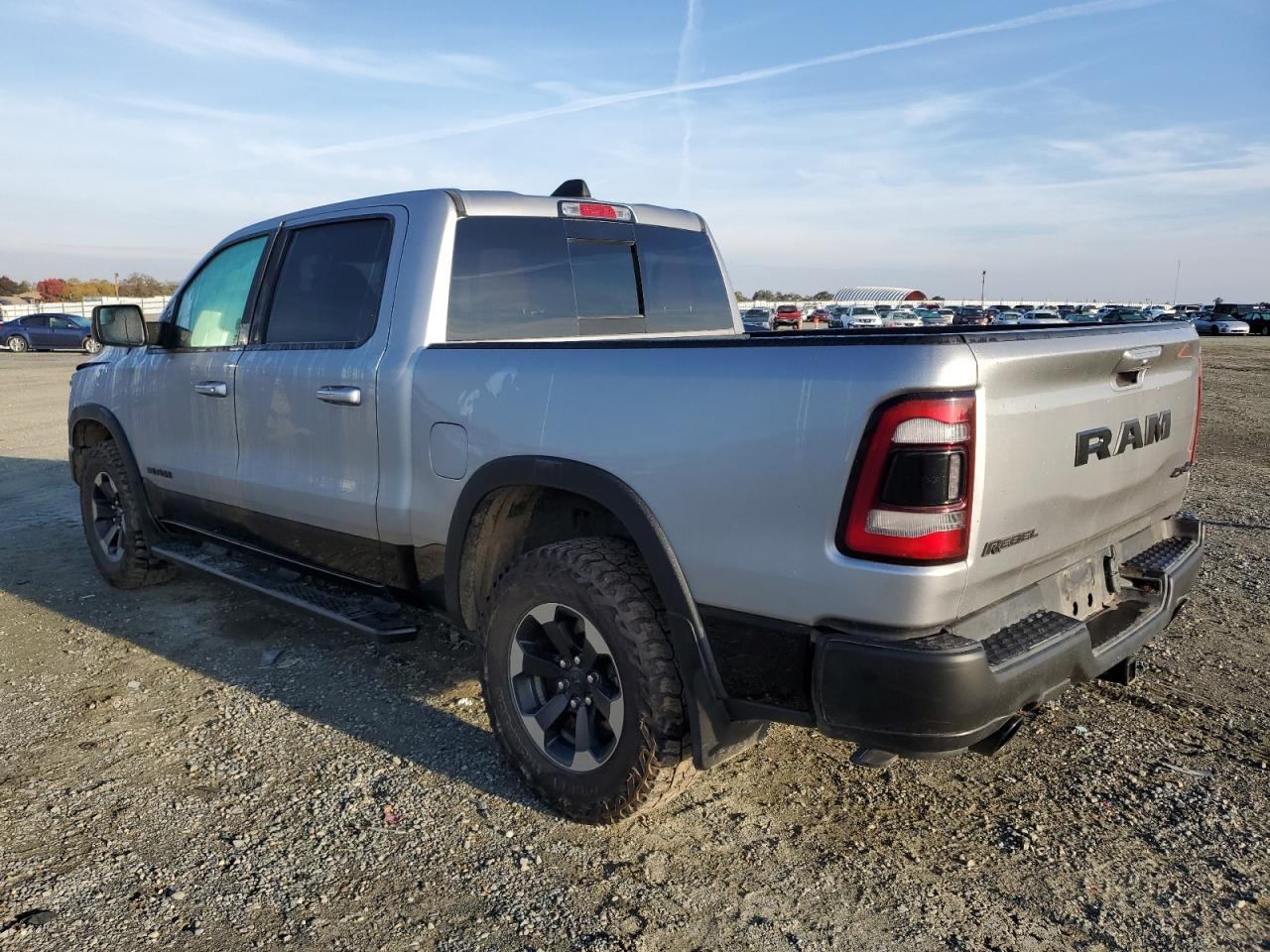 VIN 1C6SRFLT1KN920417 2019 RAM 1500 no.2