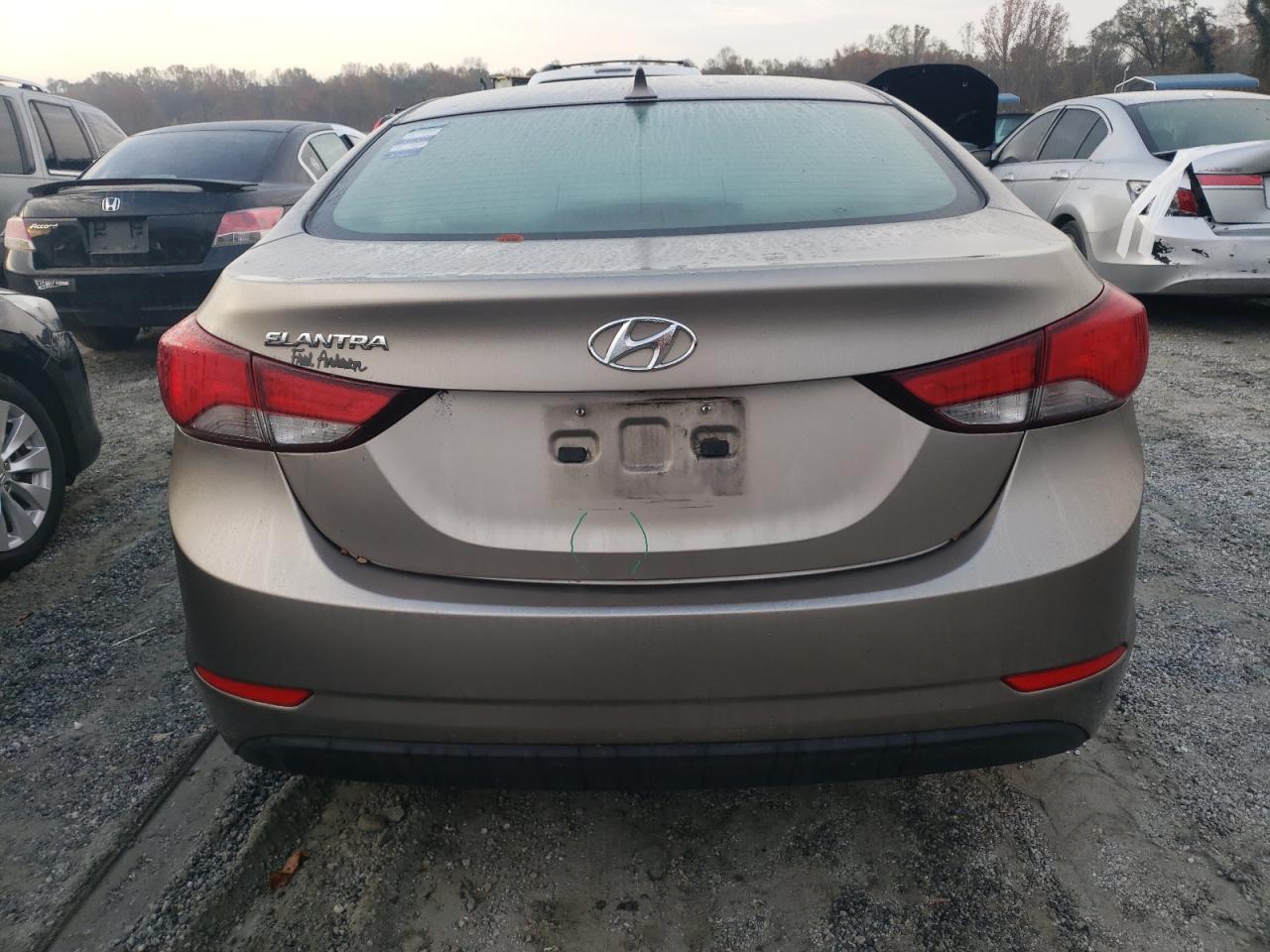 2014 Hyundai Elantra - Image 6