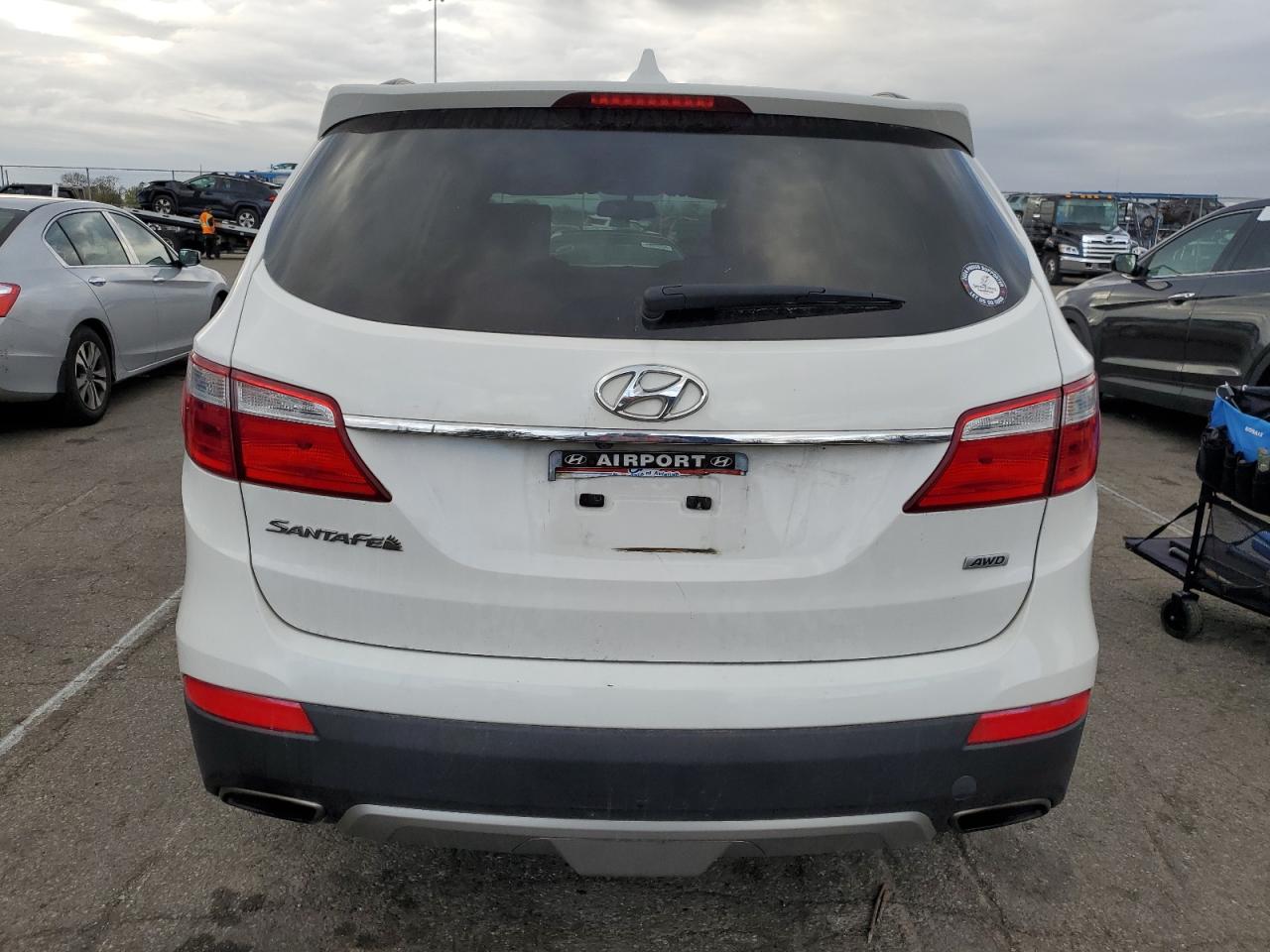 2015 Hyundai Santa Fe Gls VIN: KM8SMDHFXFU111777 Lot: 77741354