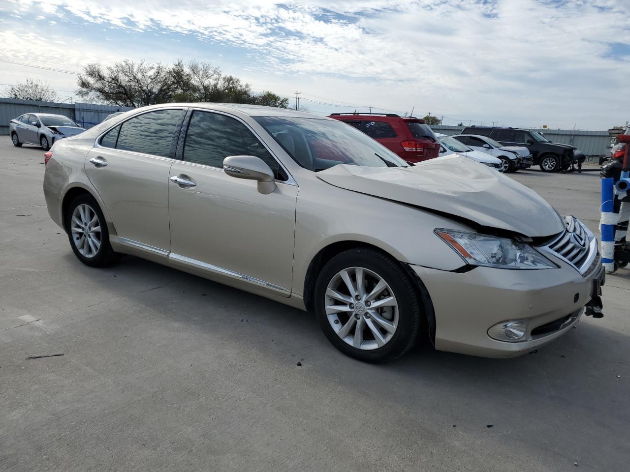2012 Lexus ES - Image 4