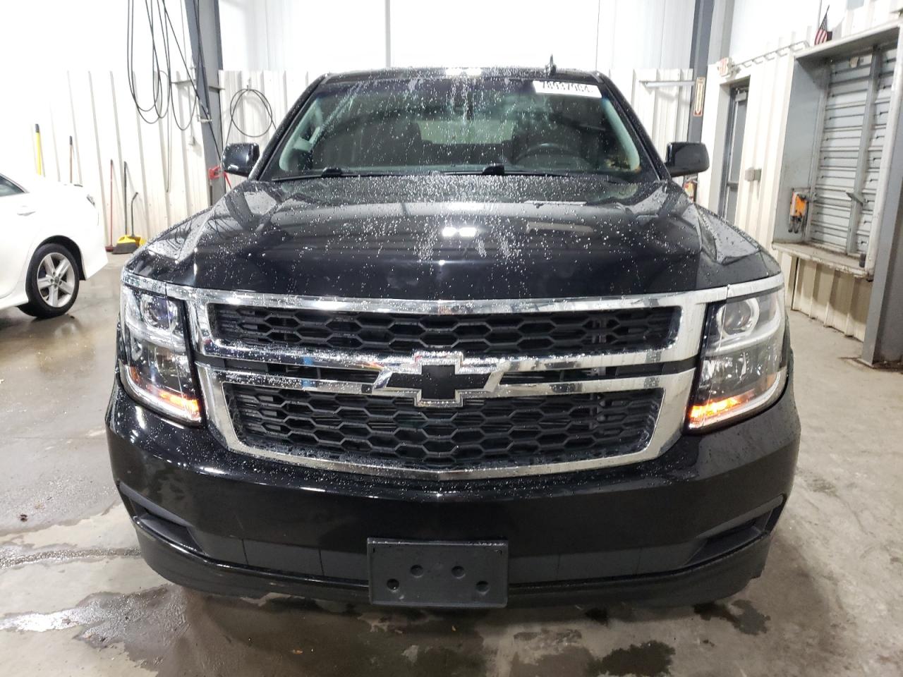 VIN 1GNSKBKC8GR312814 2016 CHEVROLET TAHOE no.5