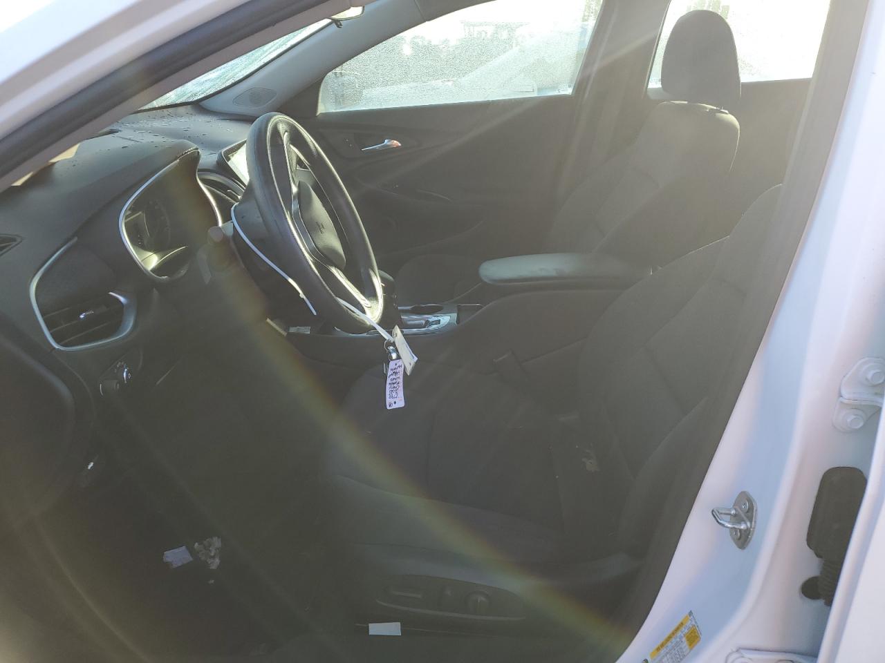 2023 Chevrolet Malibu - Image 7