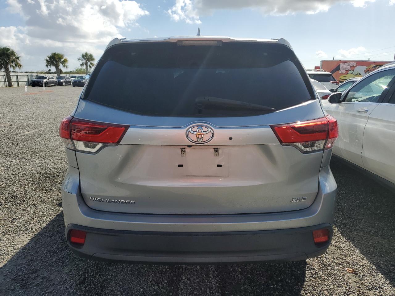 2019 Toyota Highlander Se VIN: 5TDKZRFH5KS564839 Lot: 75296744