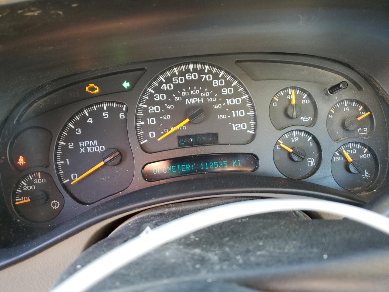 2004 GMC Sierra - Image 9