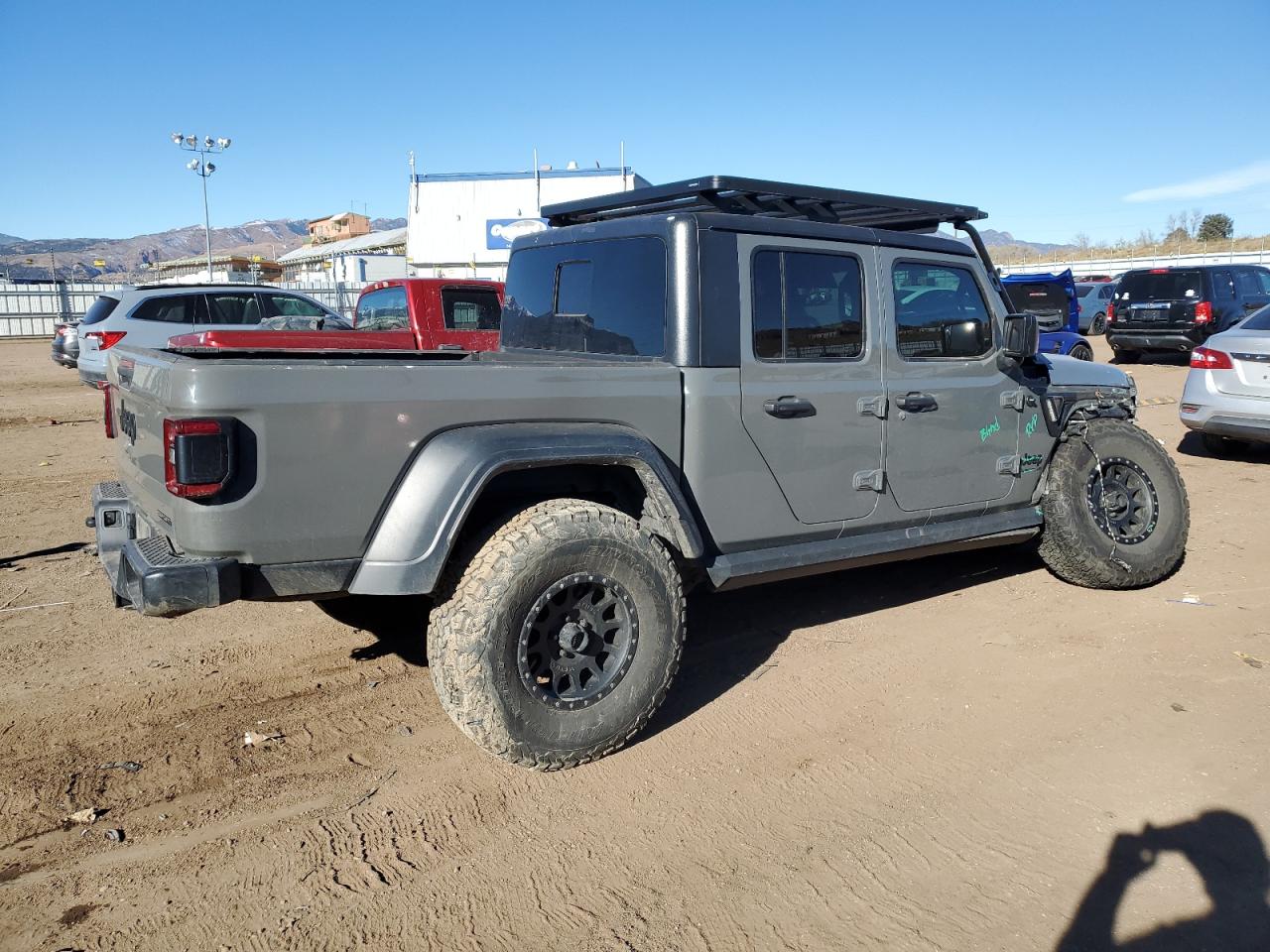 2020 Jeep Gladiator - Image 3