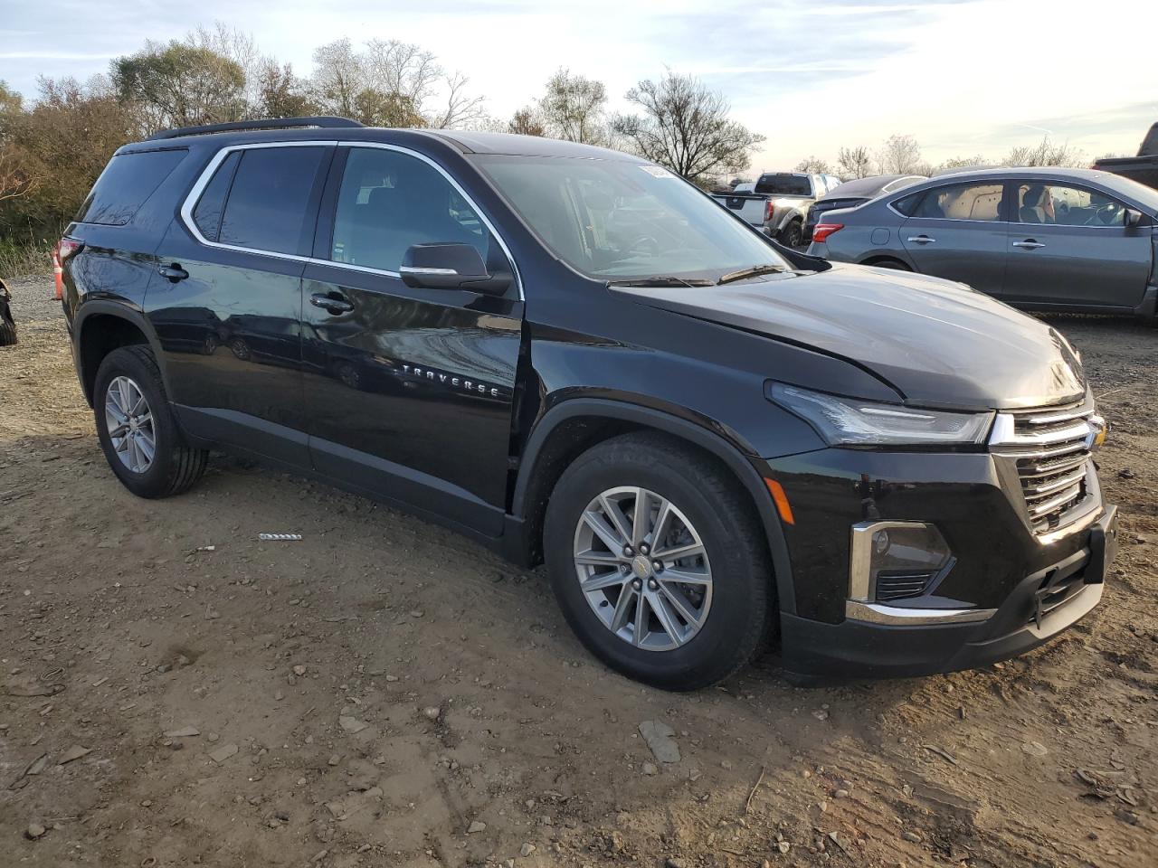 2022 Chevrolet Traverse - Image 4