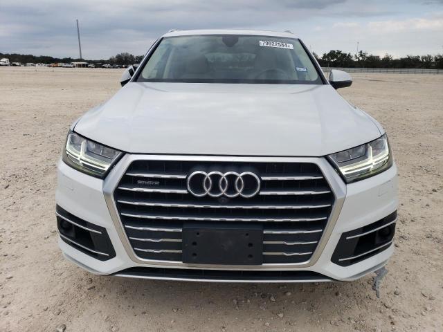  AUDI Q7 2018 Белы