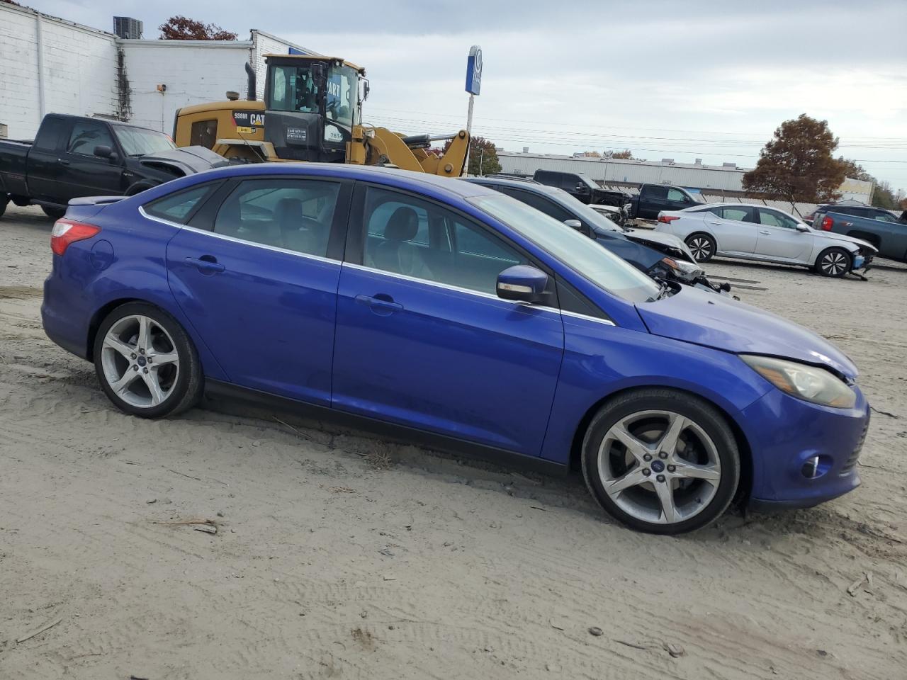 VIN 1FADP3J20EL240658 2014 FORD FOCUS no.4