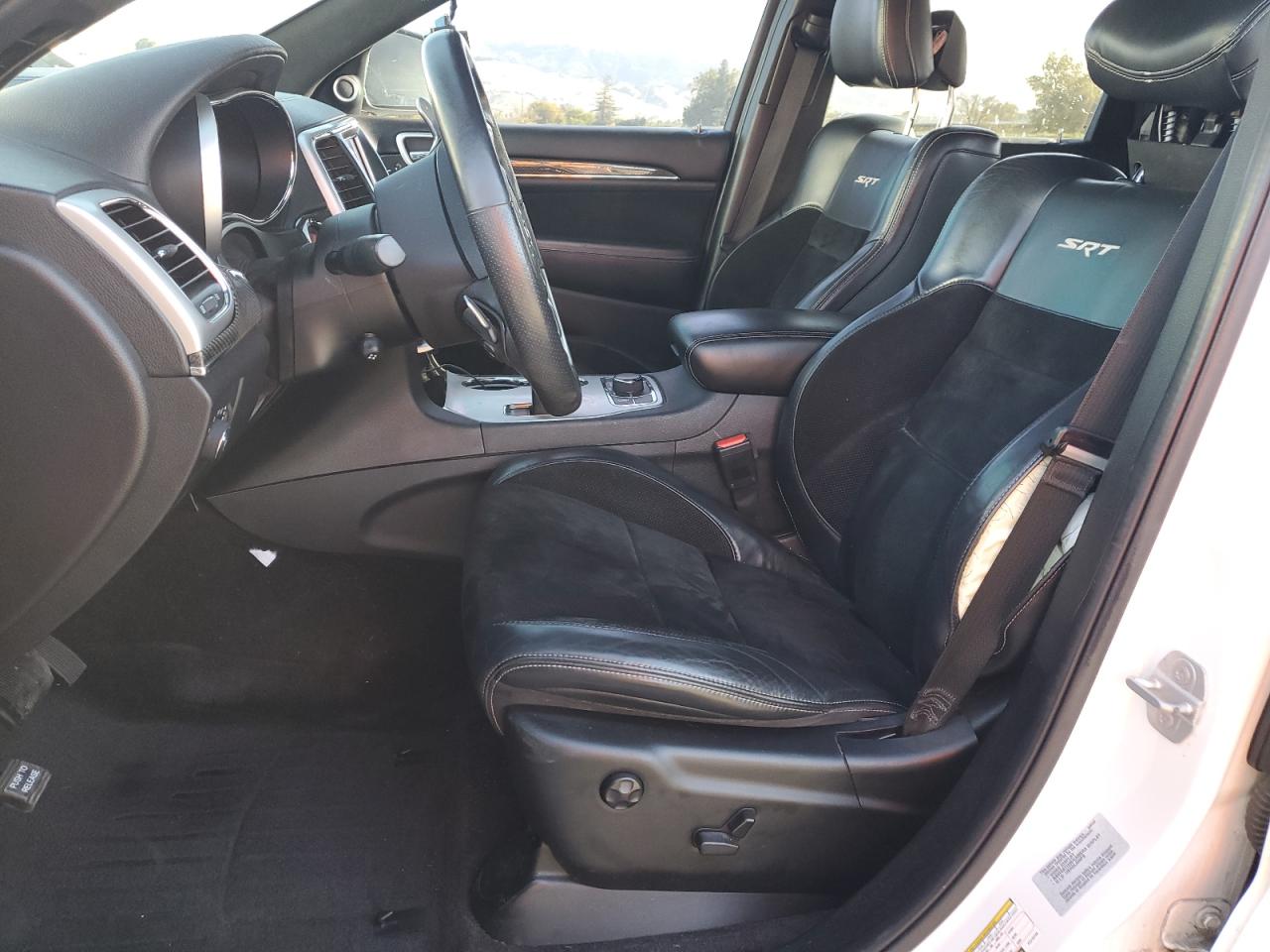 2015 Jeep Grand Cherokee - Image 7